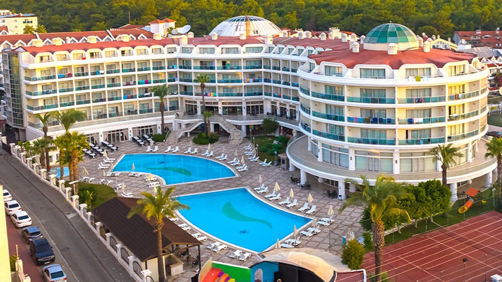 Pineta Park Deluxe Hotel