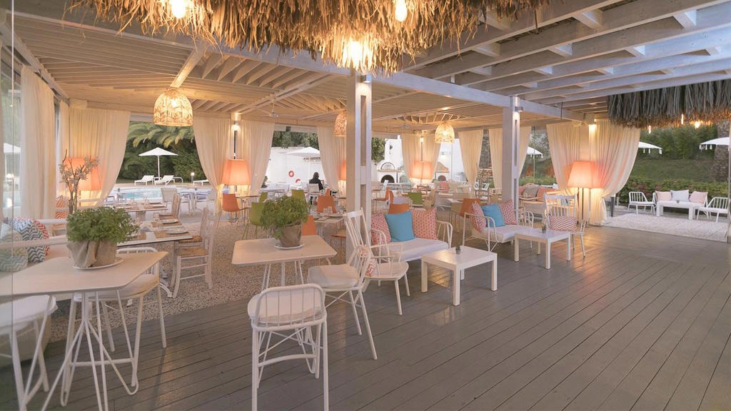 Mandraki Village Hotel