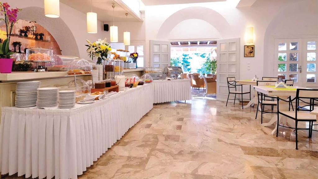 Kamari Hotel
