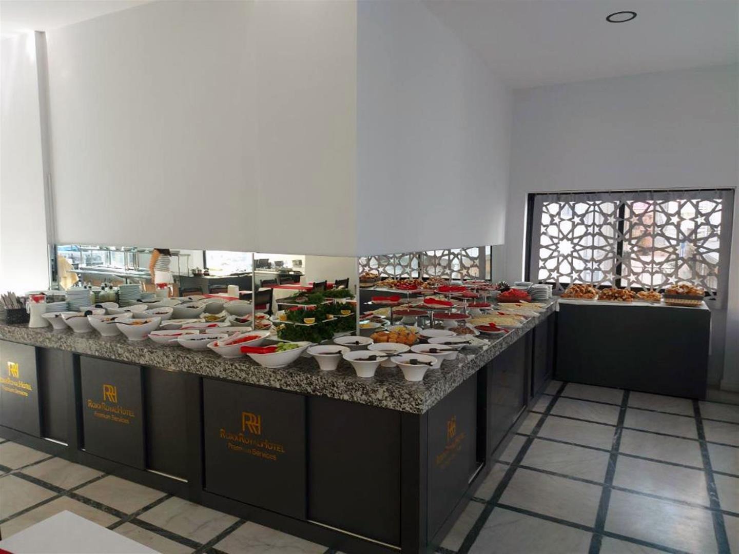 Roxx Royal Hotel