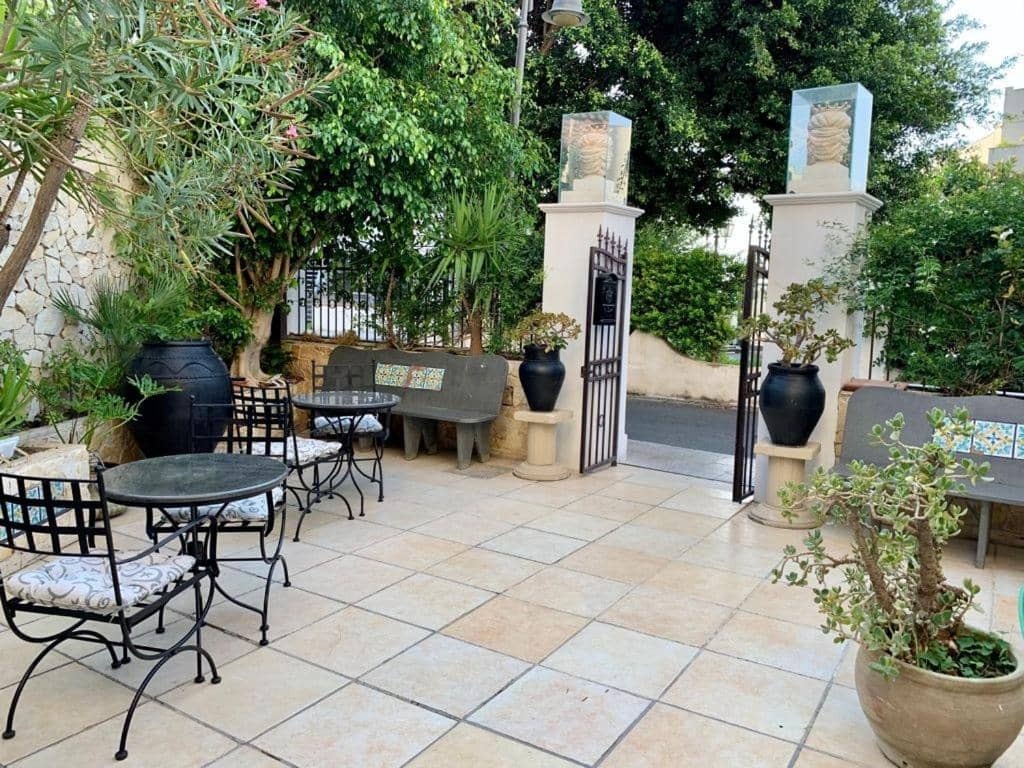  Hotel Villa Linda