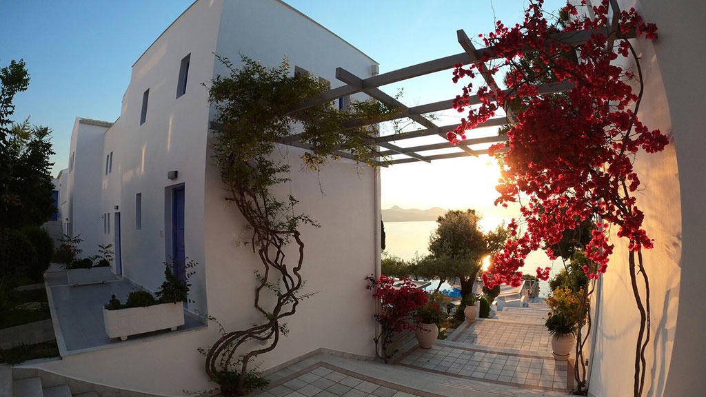 Porto Galini Seaside Resort & Spa