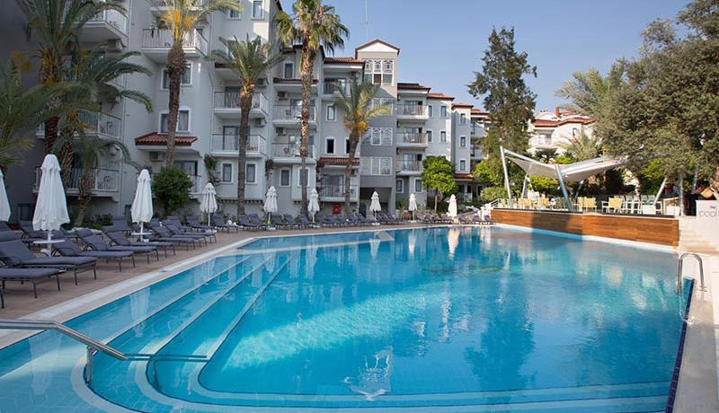Paloma Marina Suites