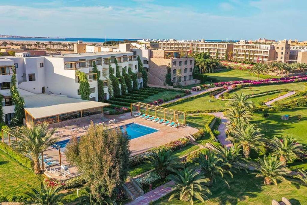 Fort Arabesque Resort Spa & Villas