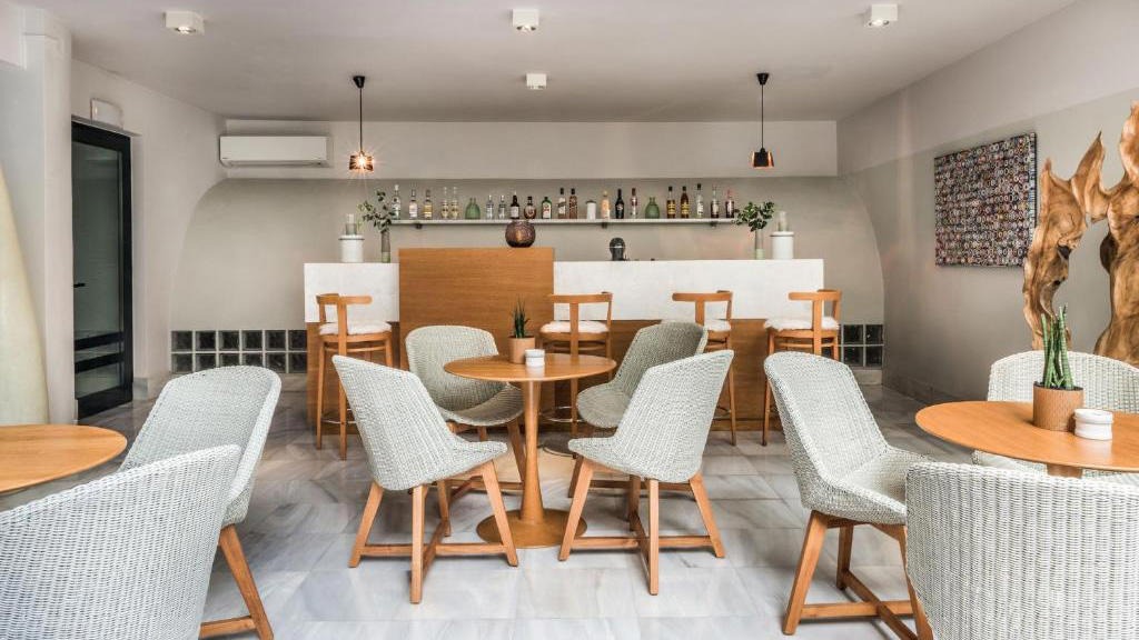Avra City Boutique Hotel