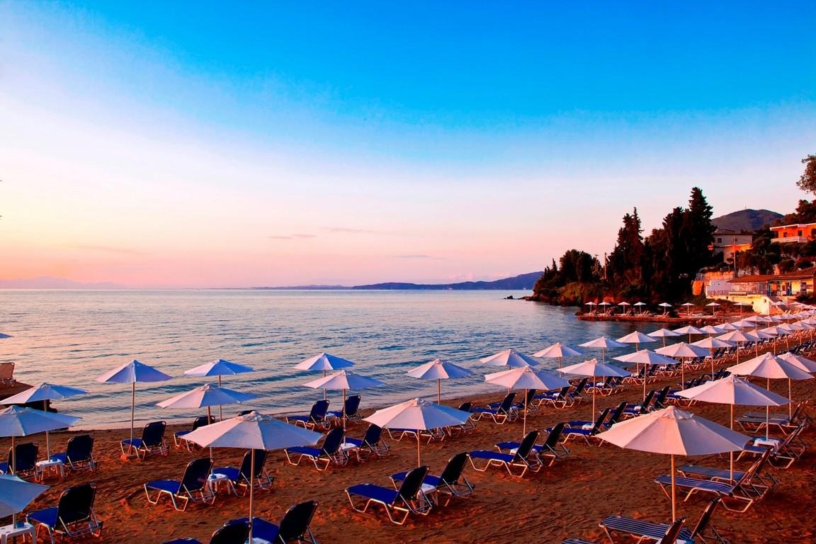 Hotel Aeolos Beach Resort