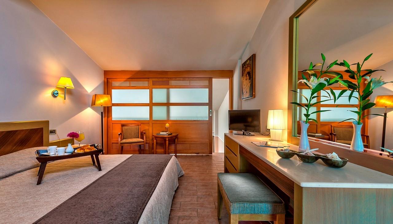 Hotel Porto Platanias Beach Resort
