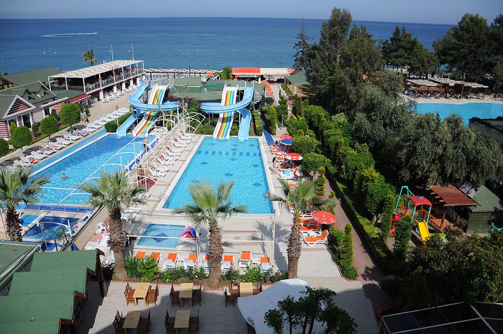 Hotel Lims Bona Dea Beach