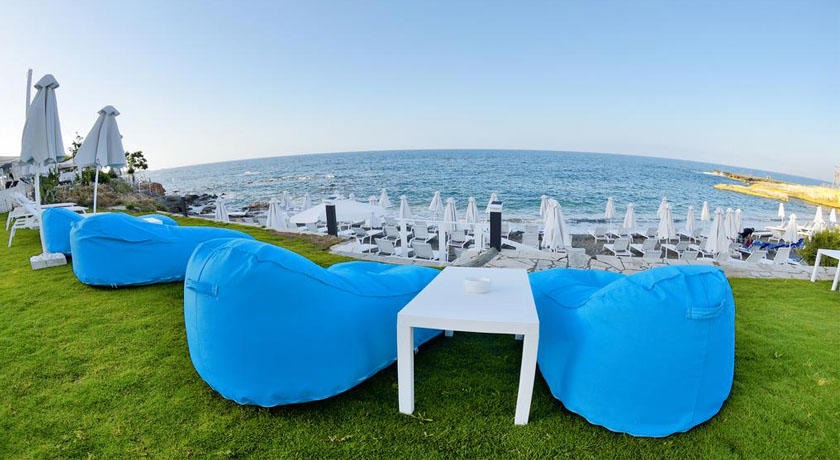 Golden Beach Hotel