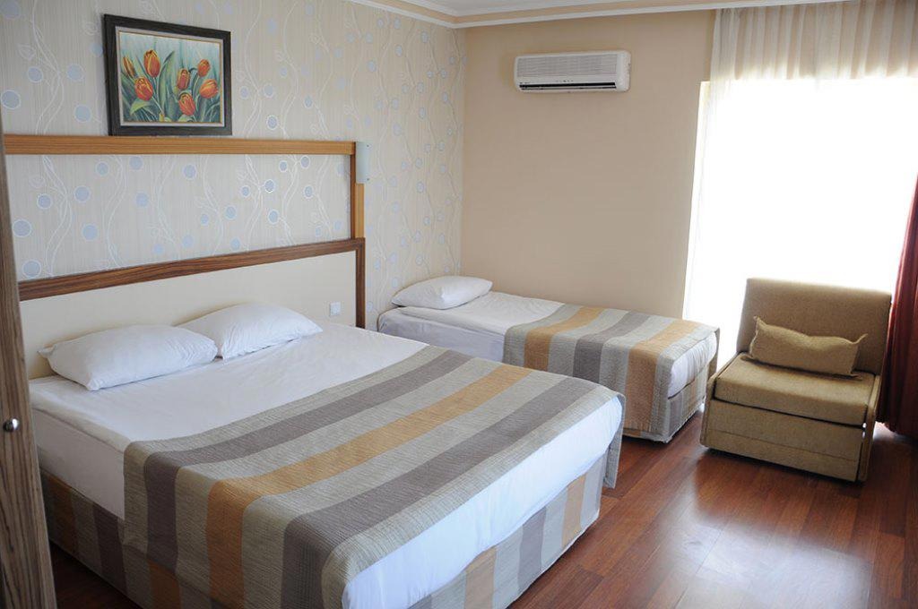 Hotel Lims Bona Dea Beach