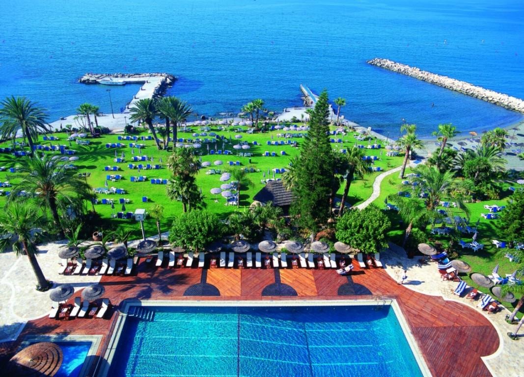 Hotel Amathus Beach
