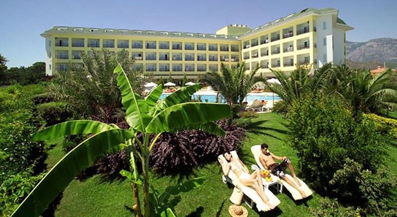 Pine House Hotel