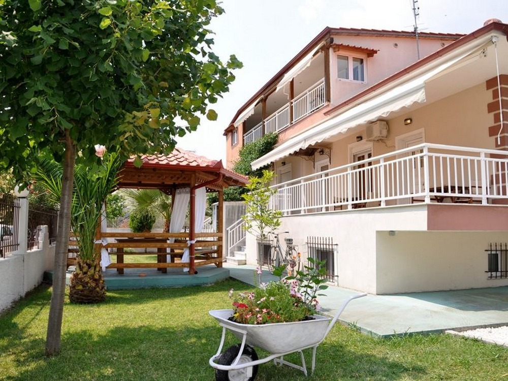 Vila Thomai