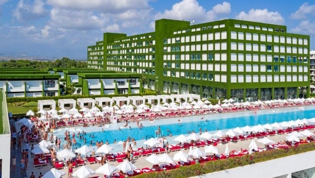 Adam and Eve Hotel