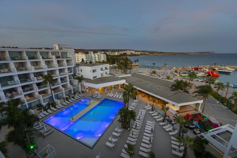 Hotel Limanaki Beach Hotel and Suites
