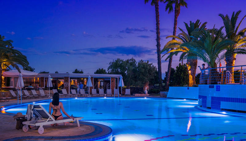 Lagomandra Hotel