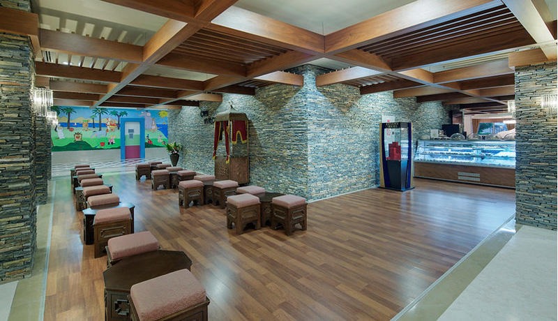 Crystal Family Resort and Spa