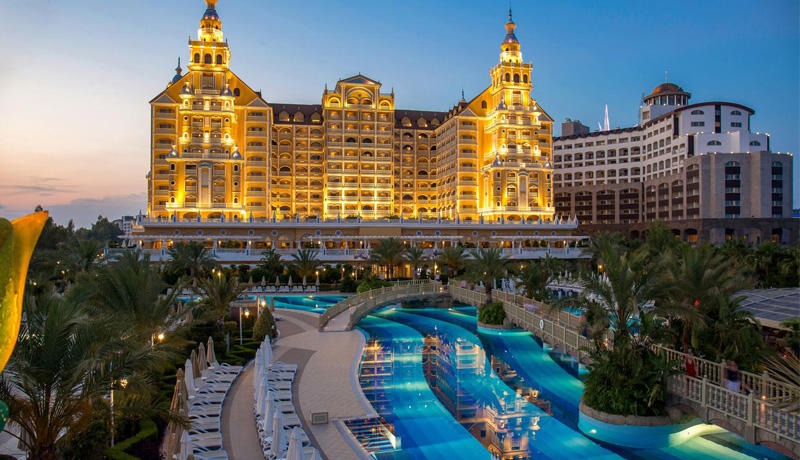 Royal Holiday Palace