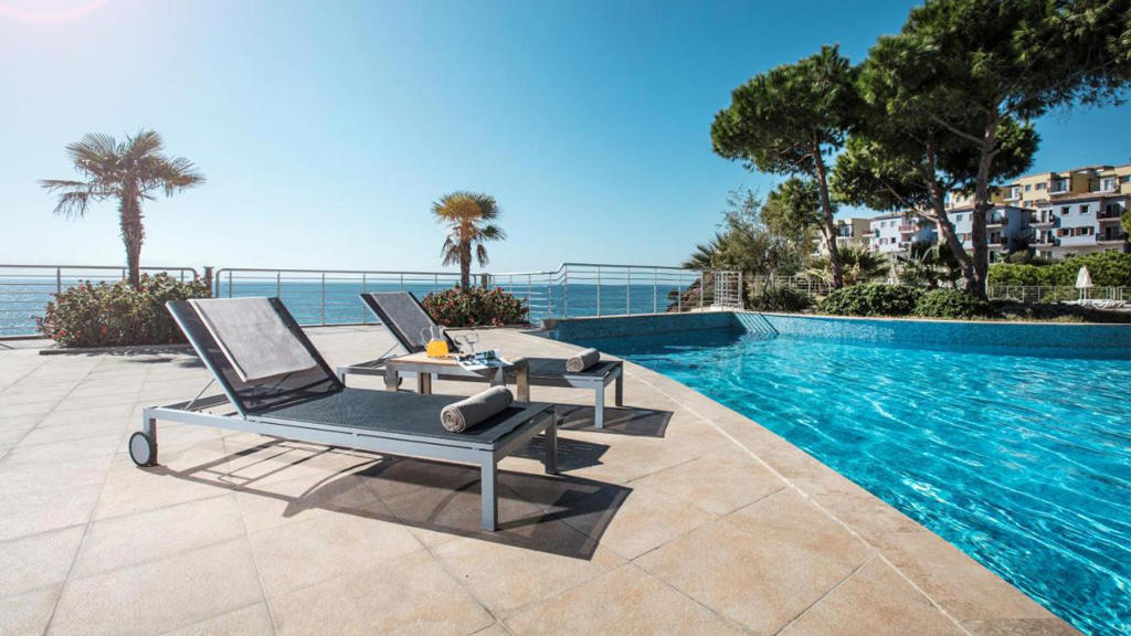 Aria Claros Beach & Spa Resort