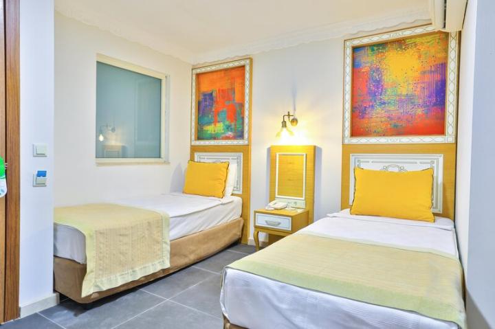 Crystal Boutique Beach Resort