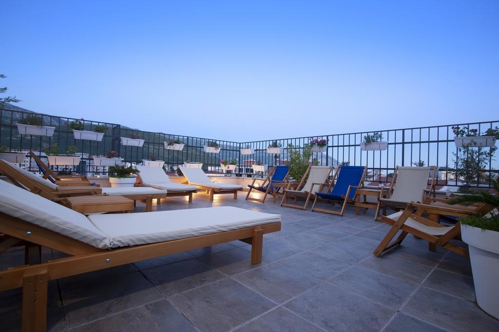Hotel Twelve