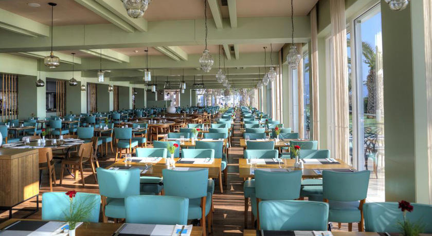Le Bleu Hotel and Resort