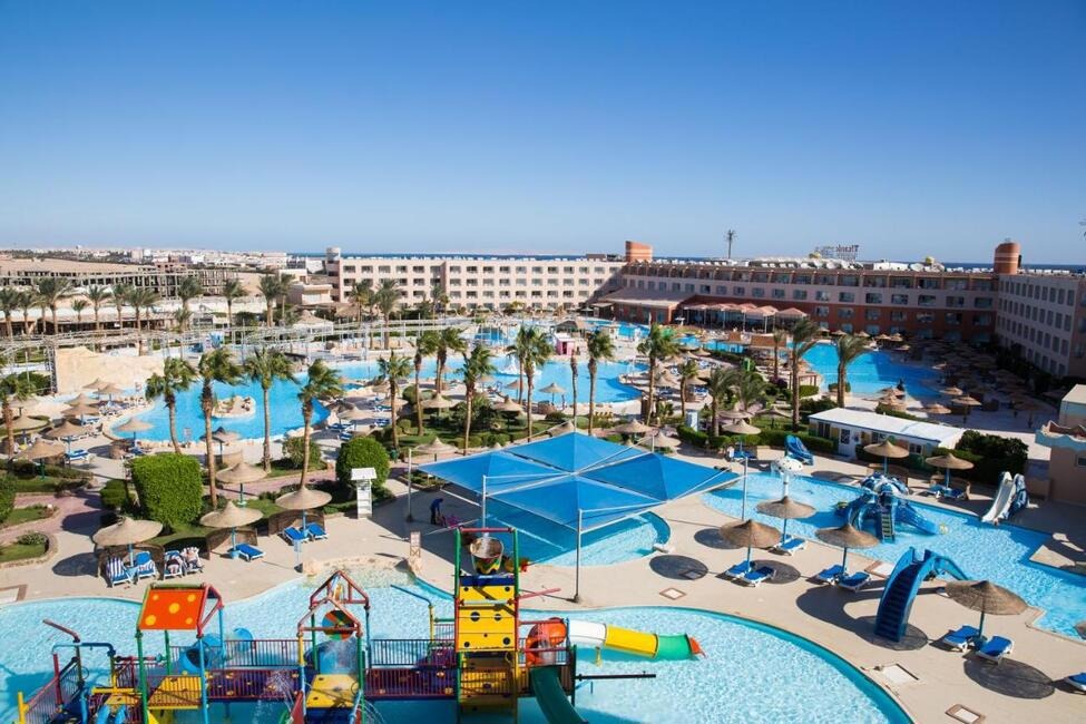 Hotel Titanic Resort & Aqua Park