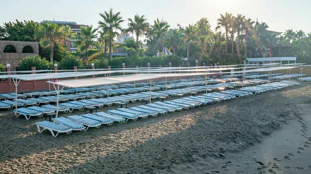 Palmeras Beach Hotel