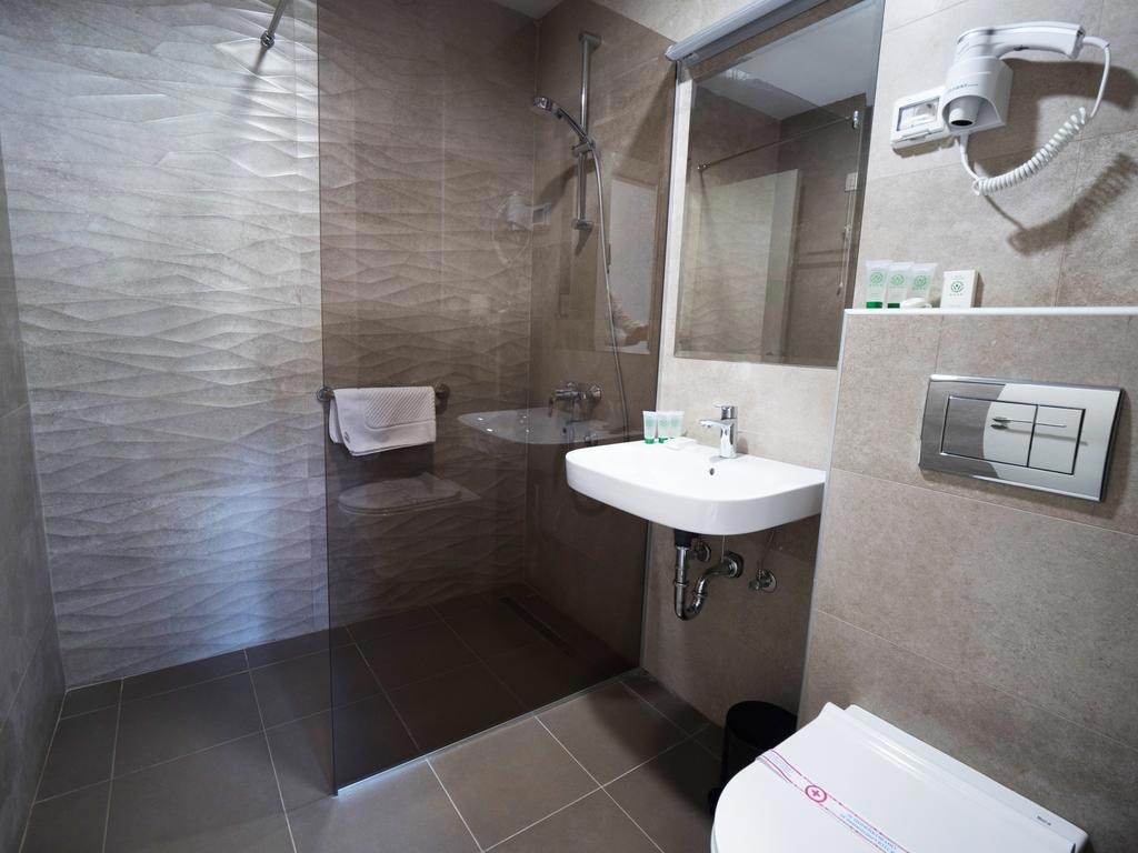 Hotel Pearl Beach Resort ex Biserna obala