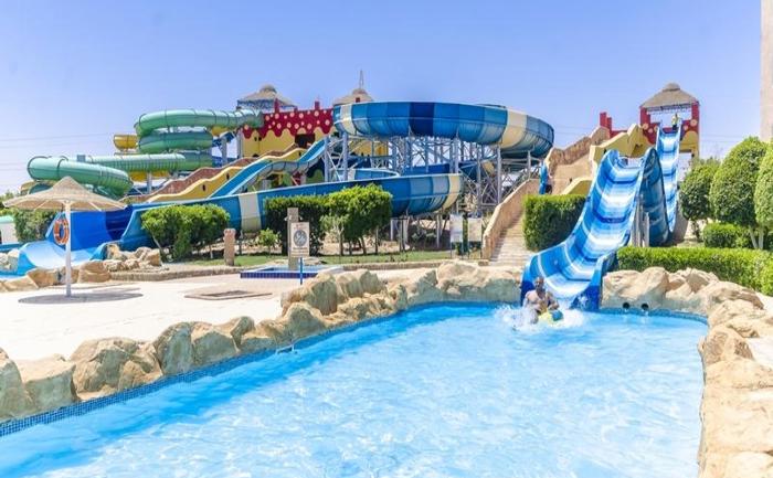 Titanic Resort & Aqua Park