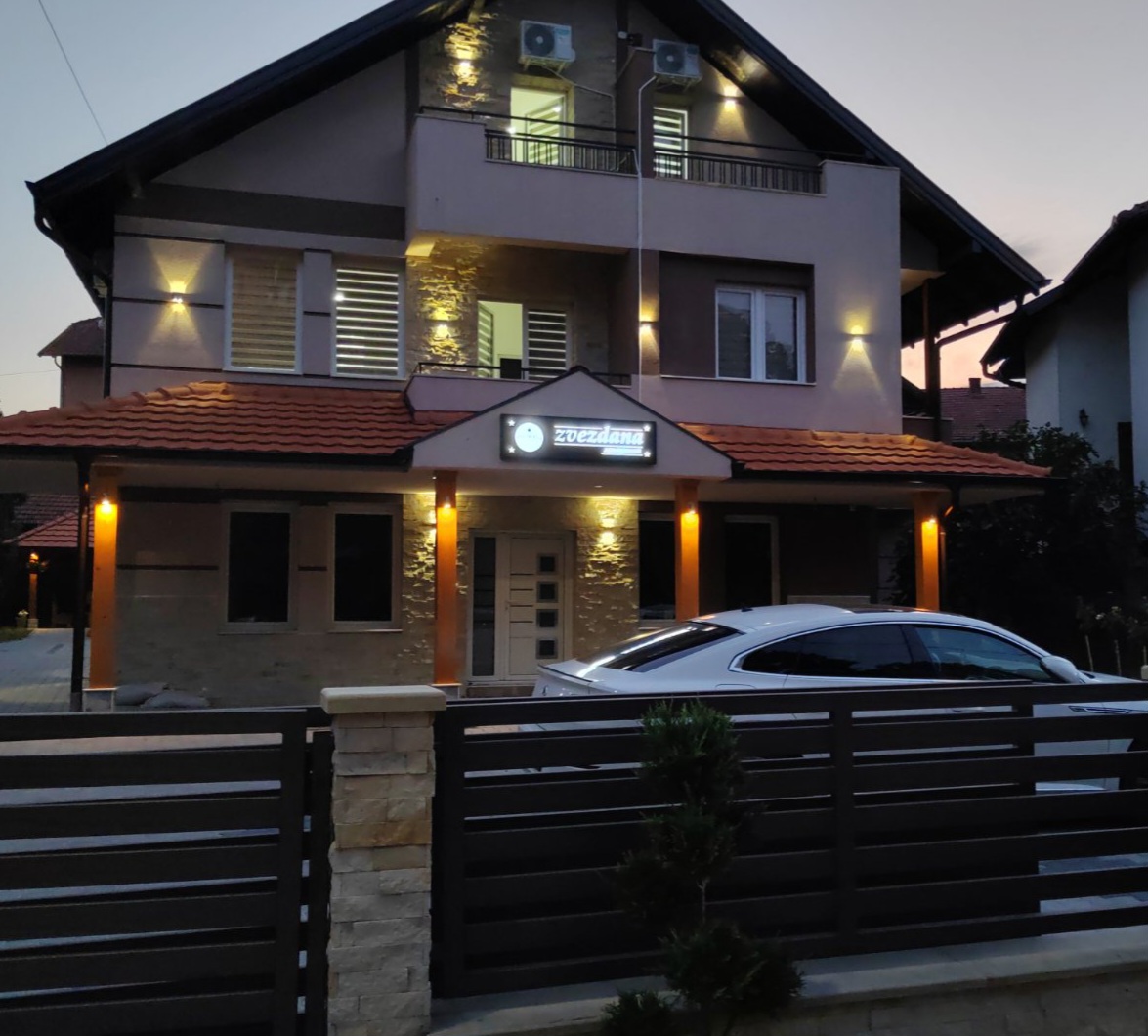 Apartmani Zvezdana