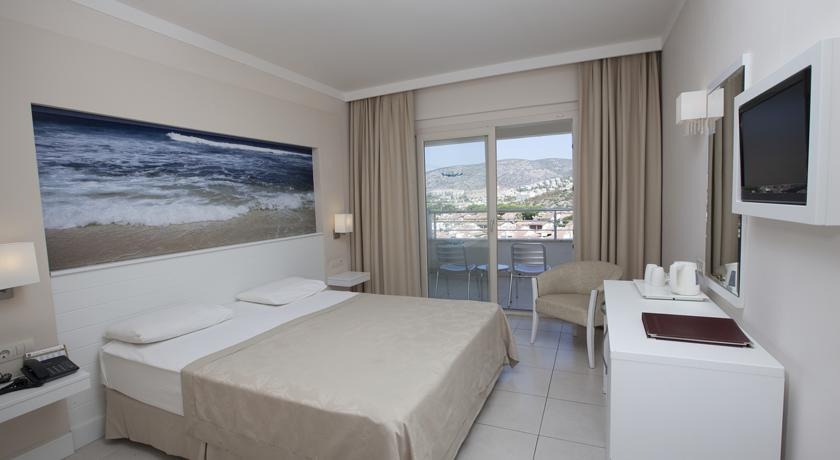 Hotel Batihan Beach Resort and Spa