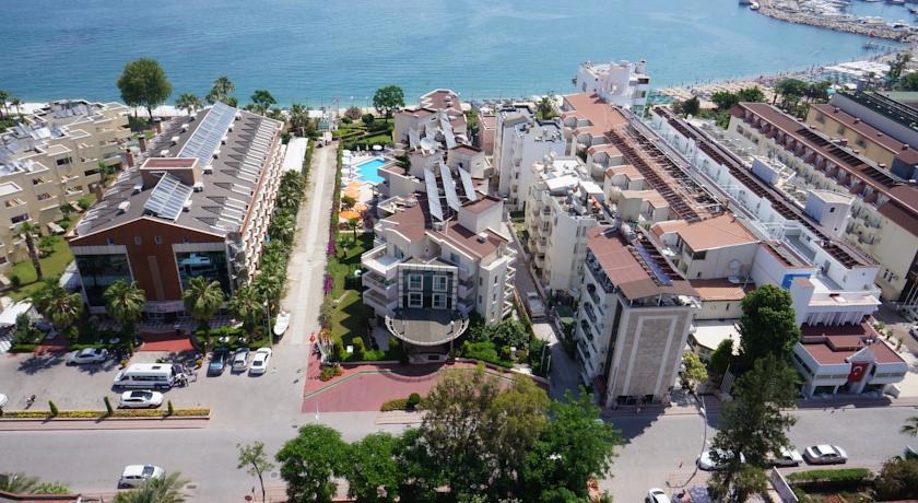 Viking Nona Beach Hotel