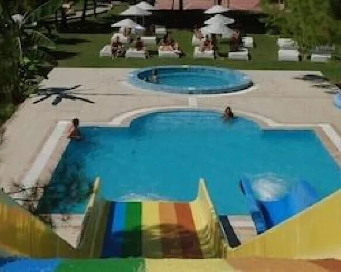 Hotel Flora Suites 