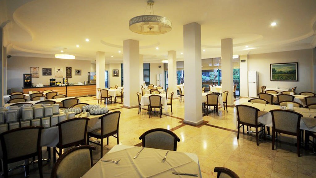 Tropical Beach Hotel