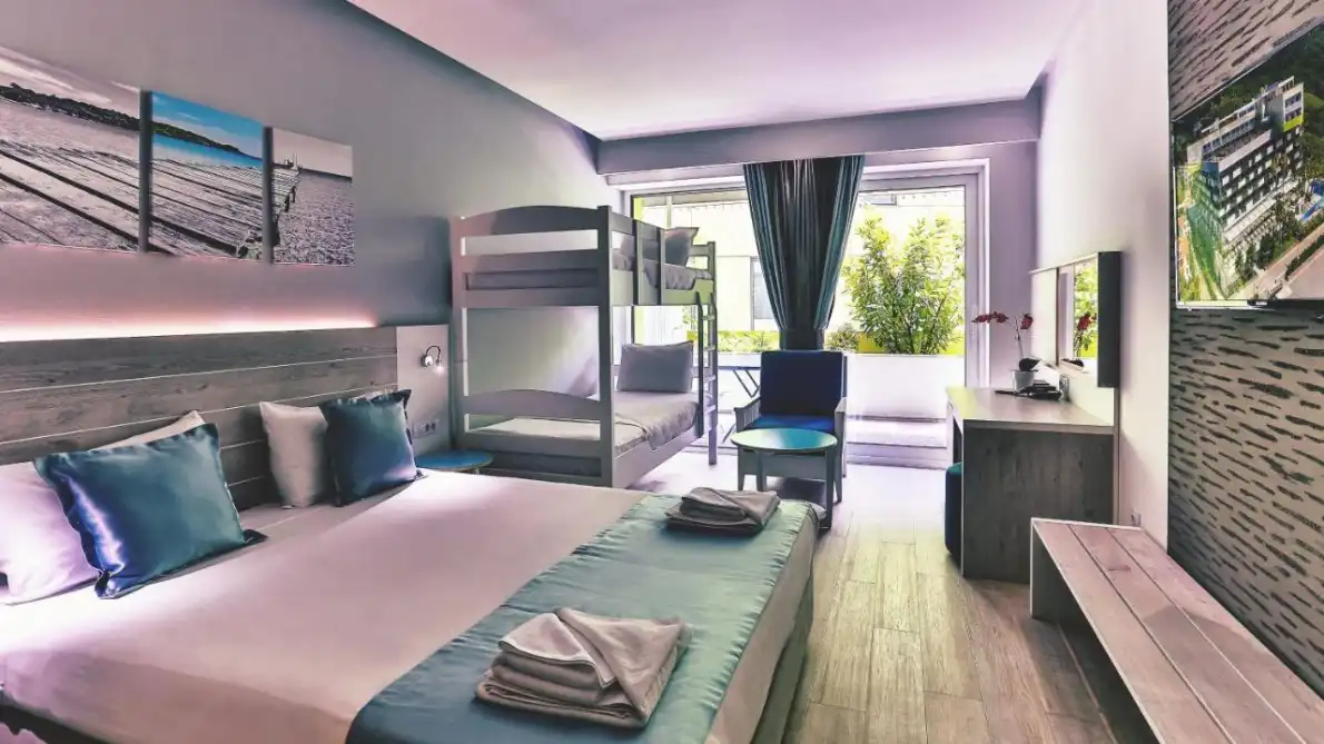 Carine Hotel Park