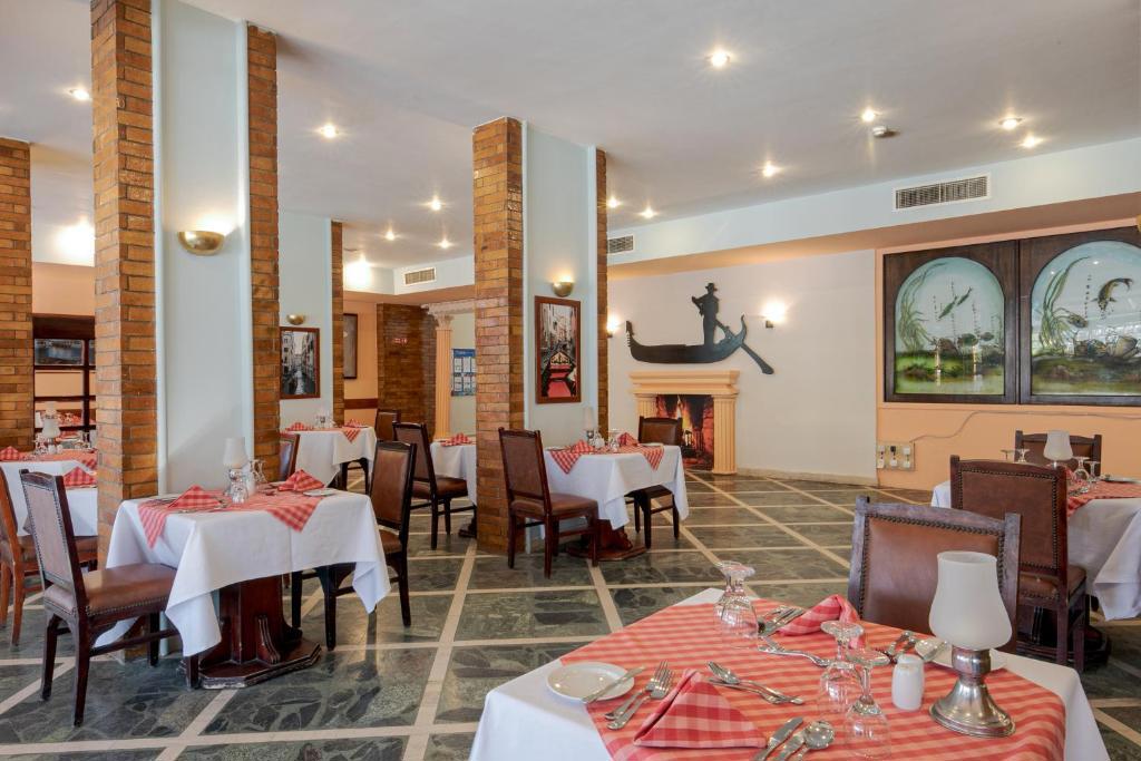 Marlin Inn Beach Resort