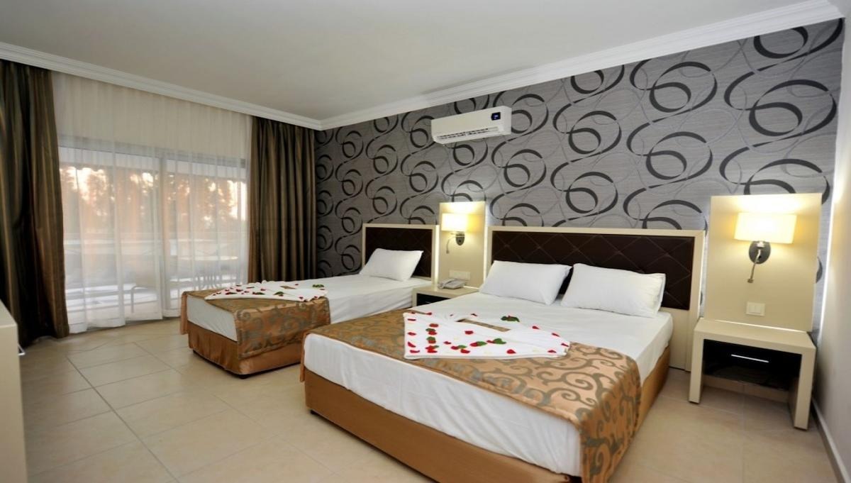 Asrin Beach Hotel