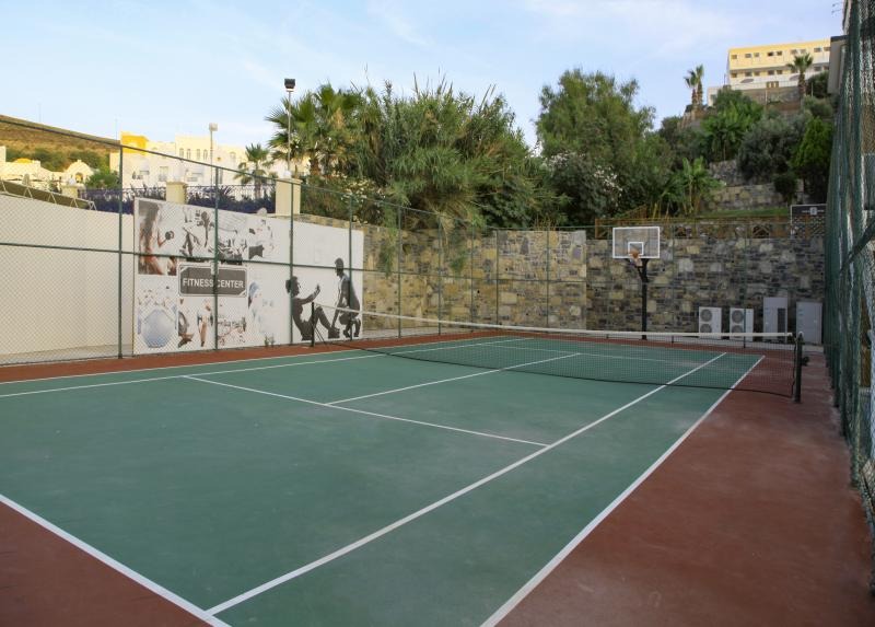 Azka Hotel