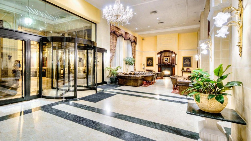Ax The Victoria Hotel