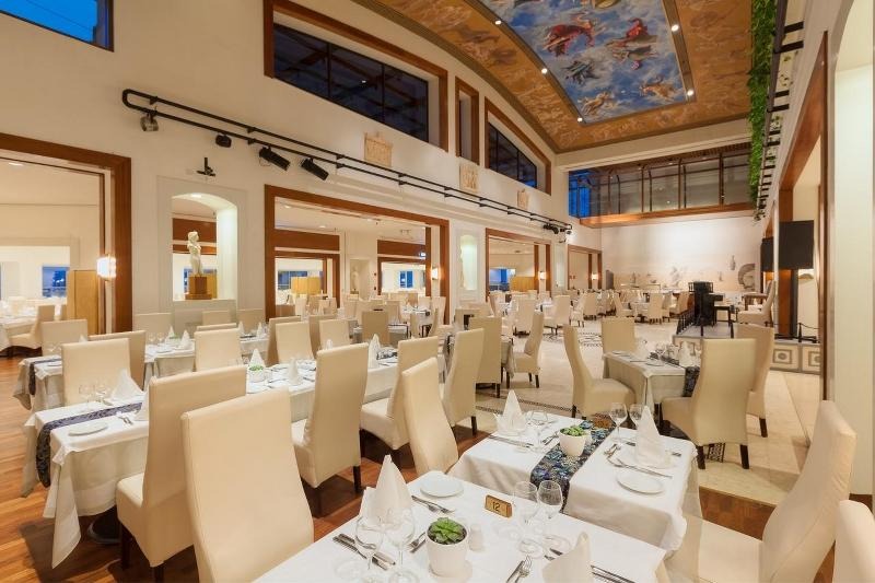Hotel St. Raphael Resort