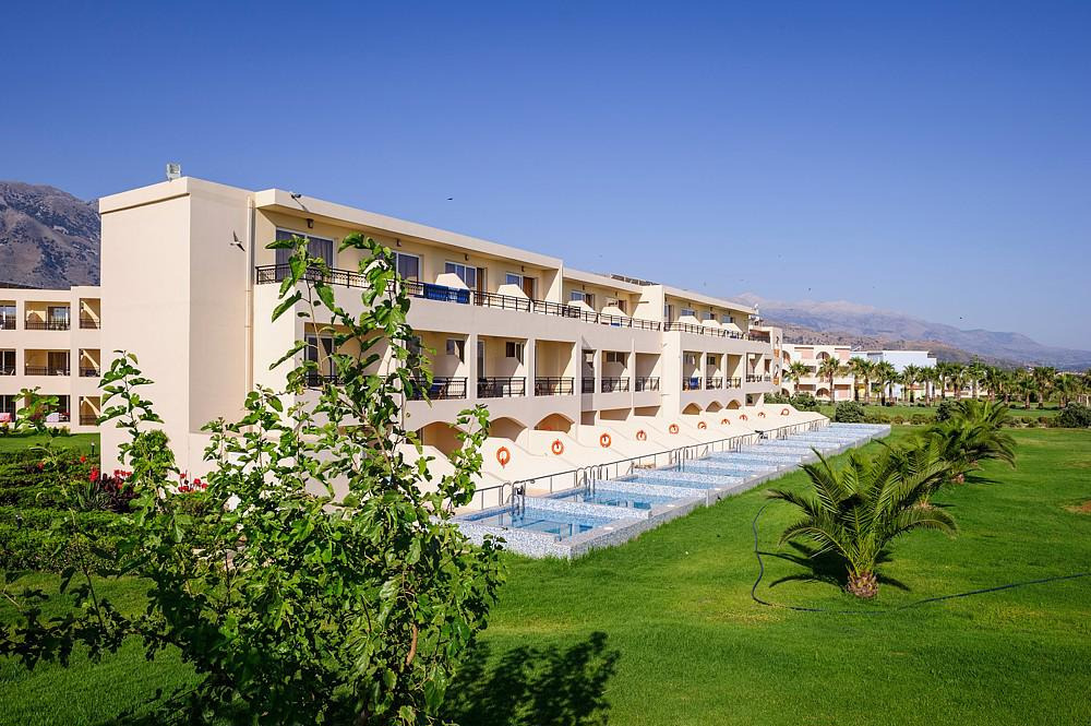 Hotel Vantaris Palace
