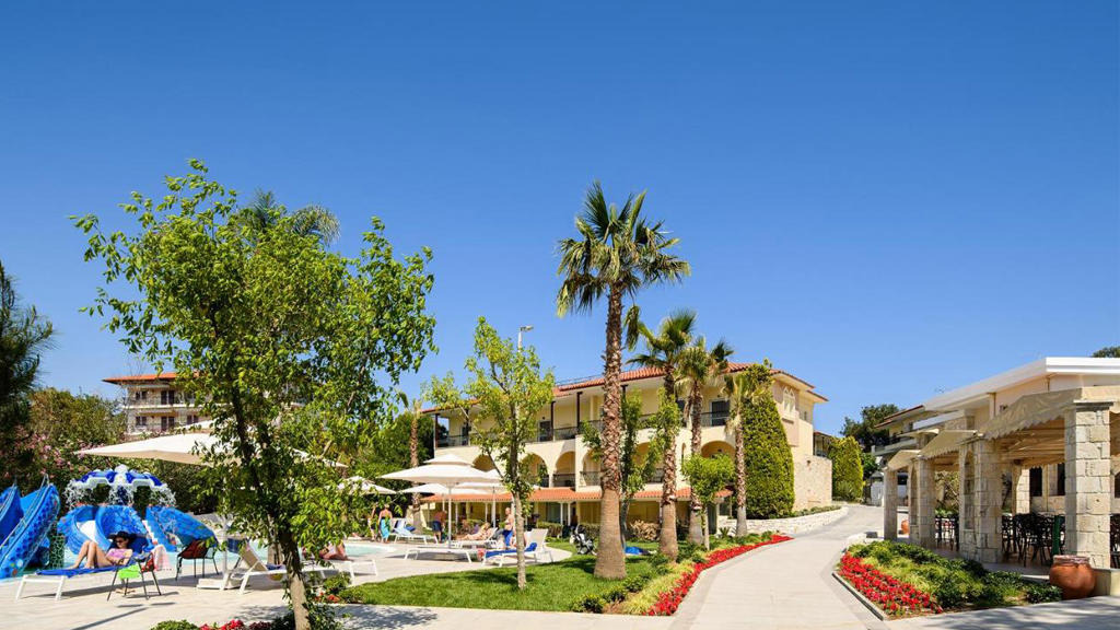 Portes Beach Hotel