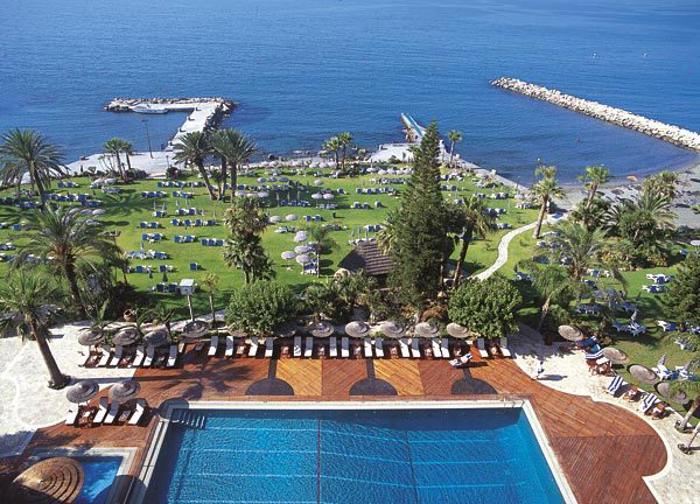 Hotel Amathus Beach