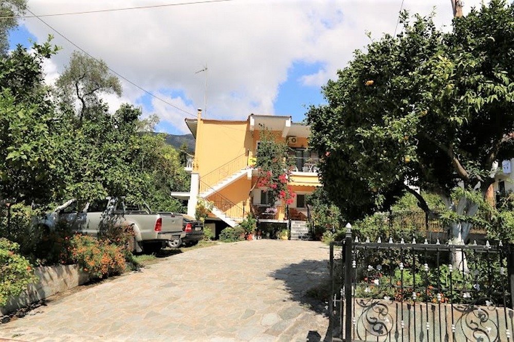 Zacharias Studios