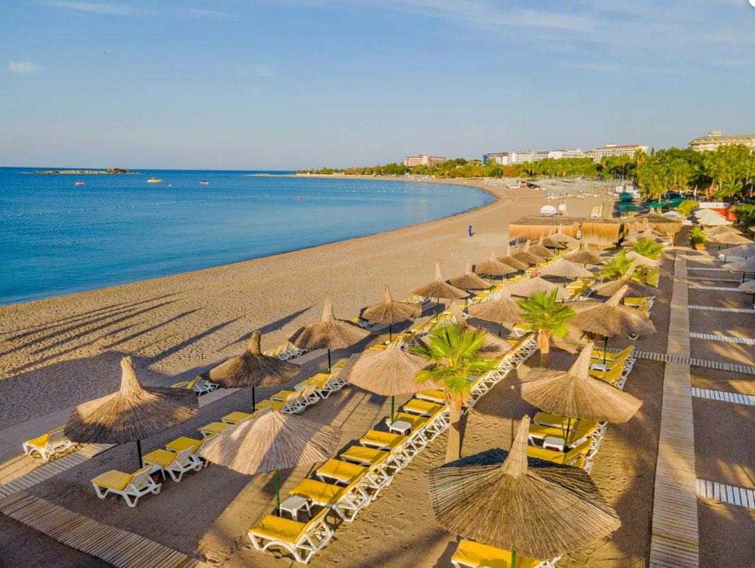 Hotel Justiniano Deluxe Resort