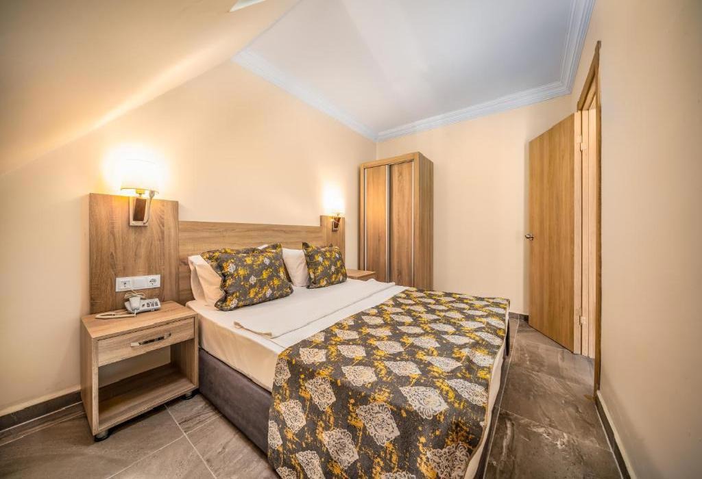 Hotel Arsi Paradise Beach
