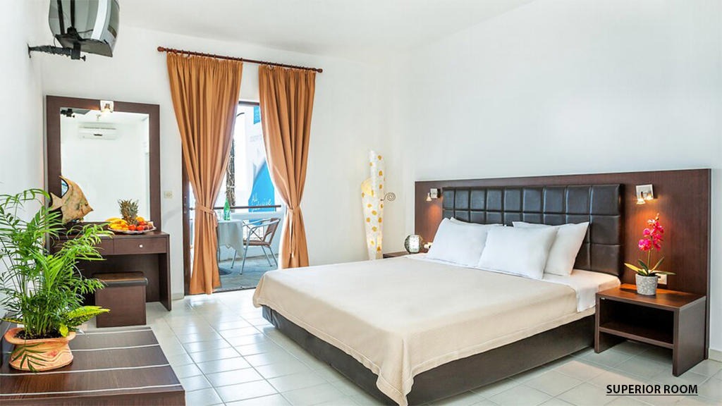 Xenios Dolphin Beach Hotel