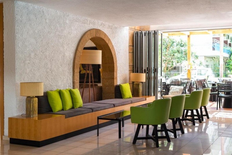 Hotel Athena