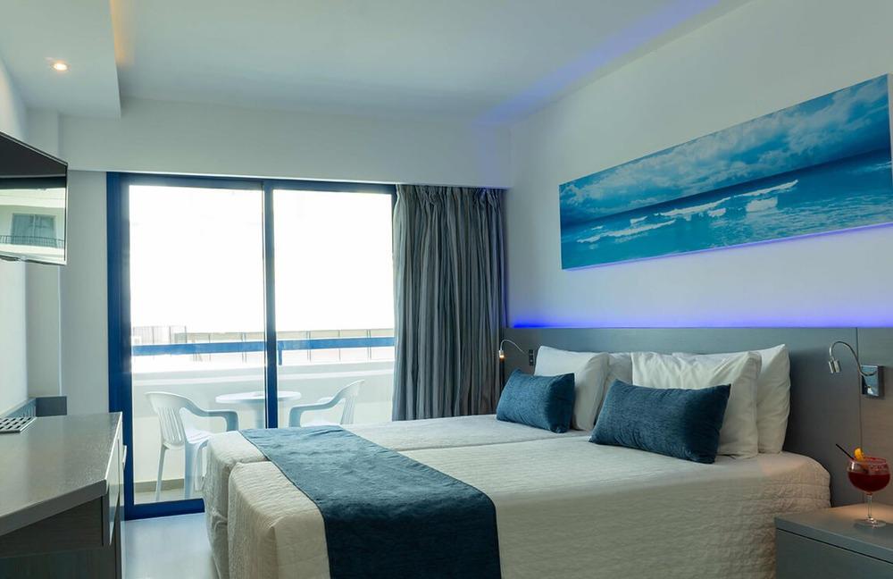 Hotel Anonymous Beach